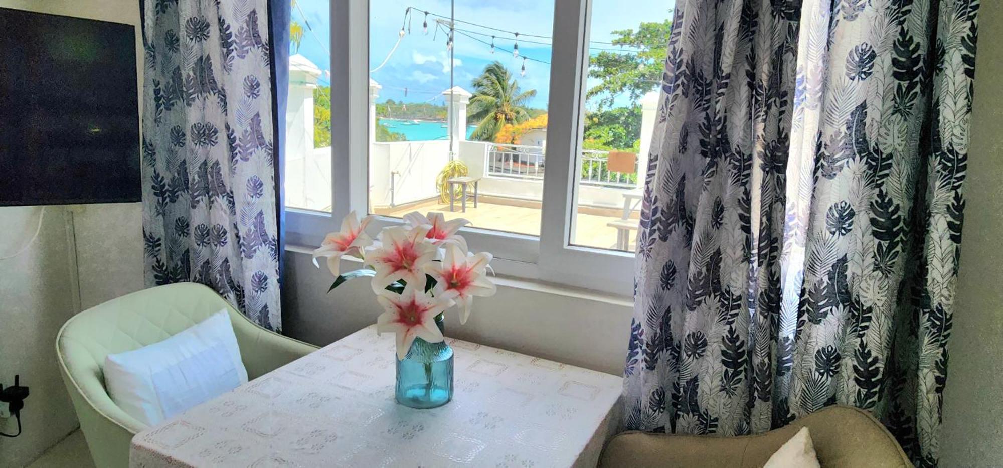 Lovely Studio Apartment With Views Of The Lagoon. Grand Baie Exteriör bild